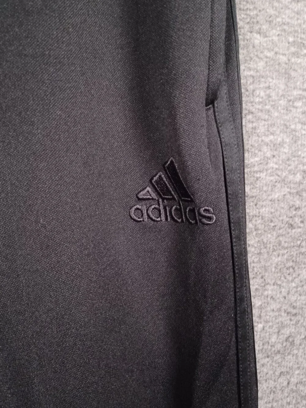 Adidas Climacool Men's Size Medium Track Jogger Pants Black Zippered Legs